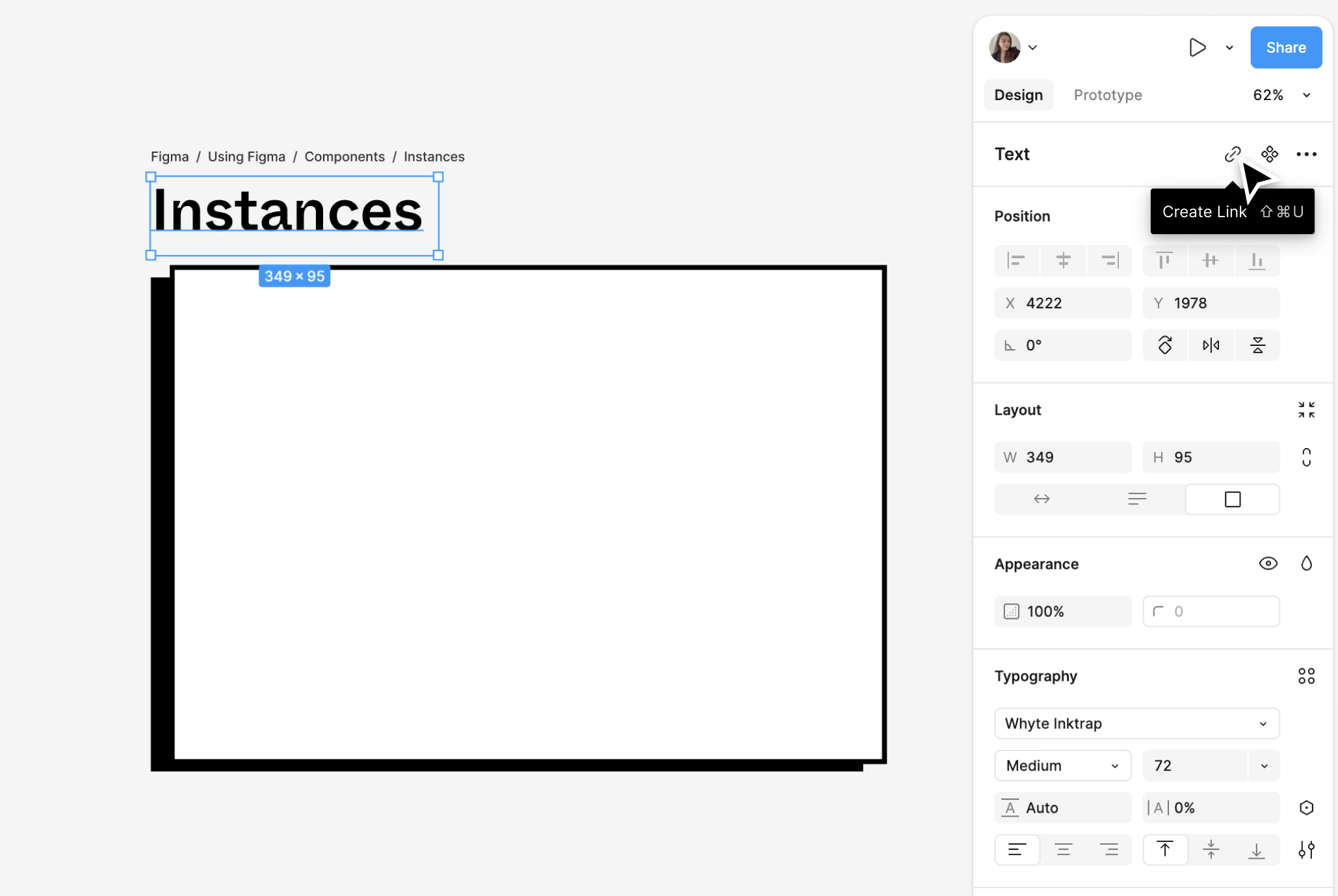 Camada de texto selecionada na tela de trabalho com uma dica de ferramenta mostrando o atalho "Criar Link" no painel de propriedades.